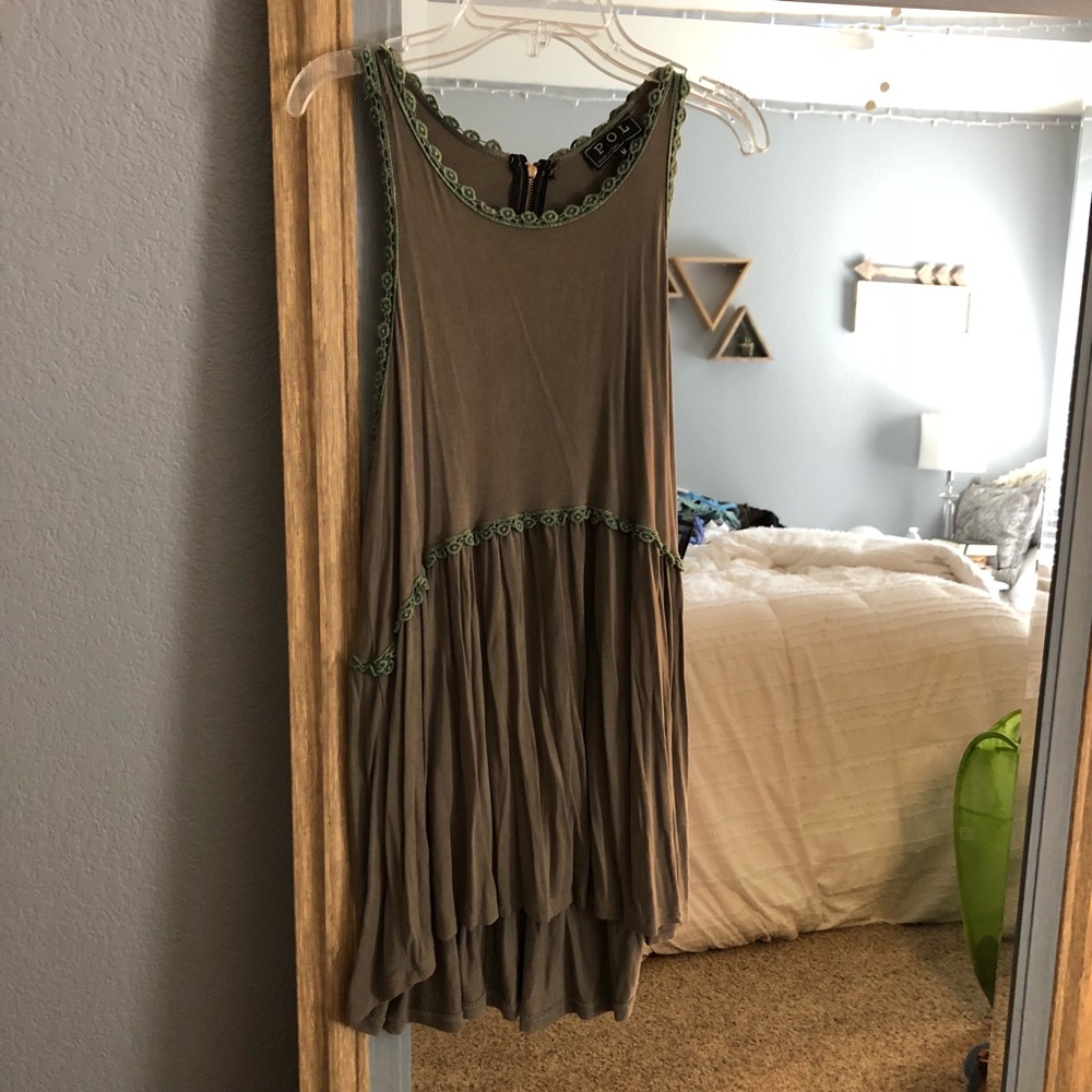 Green lace tank shirt